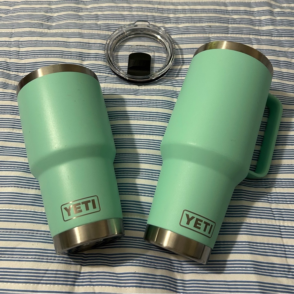 Yeti 42 oz. Straw Mug w/ matching tumbler! Seafoam color? EUC